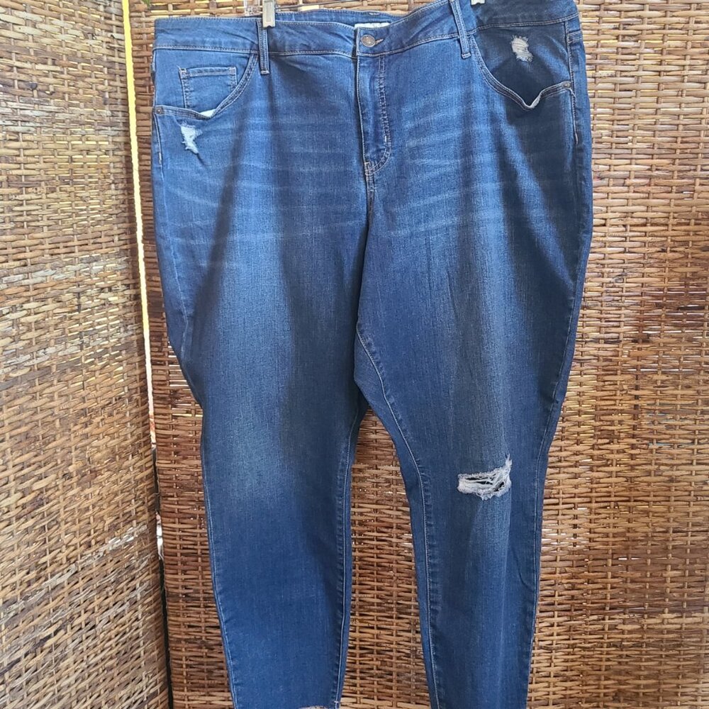Ava & Viv Medium Wash Skinny Bootcut Jeans Sz 26W Distressed NWT Stretch